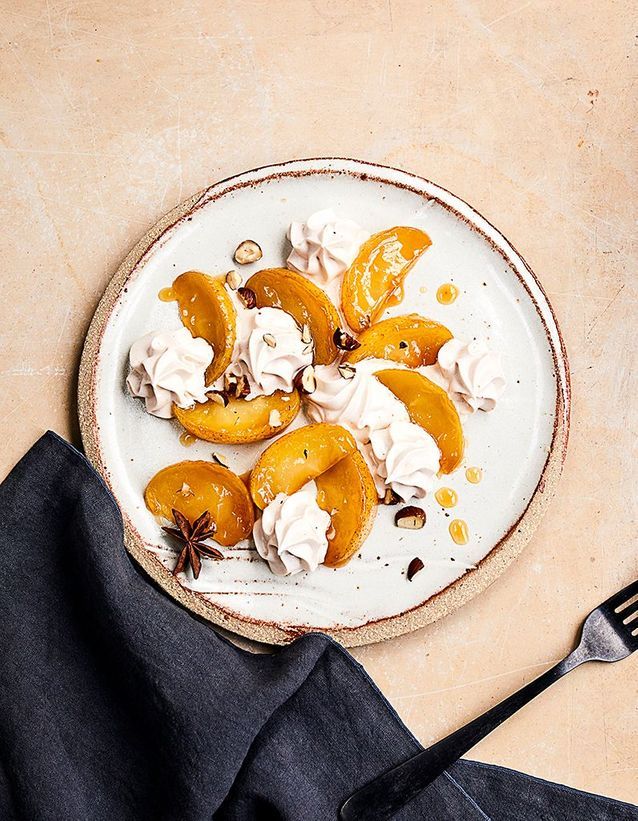Caramelized apples and hazelnut emulsion