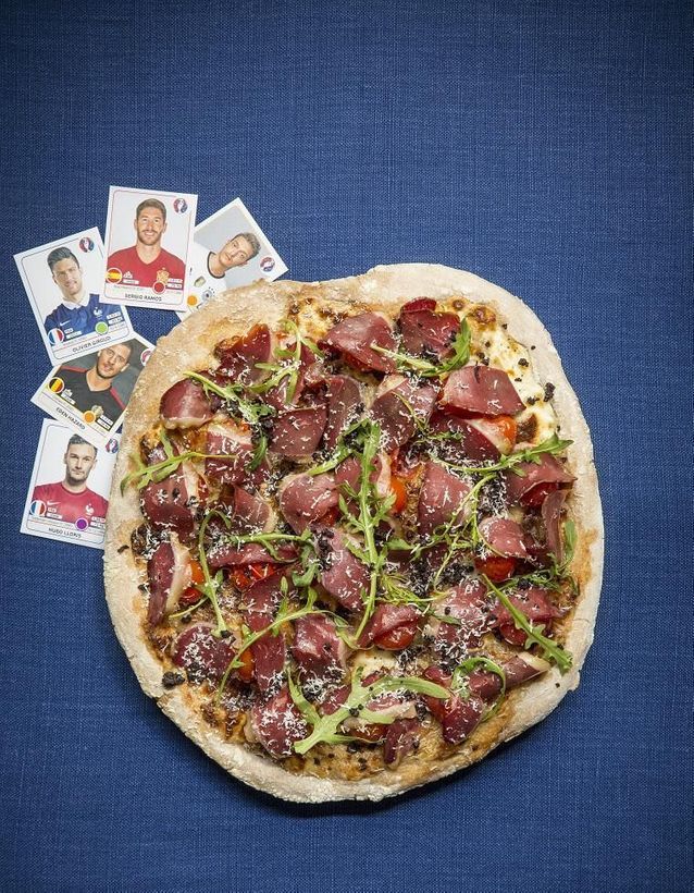 Smoked duck breast burrata pizza
