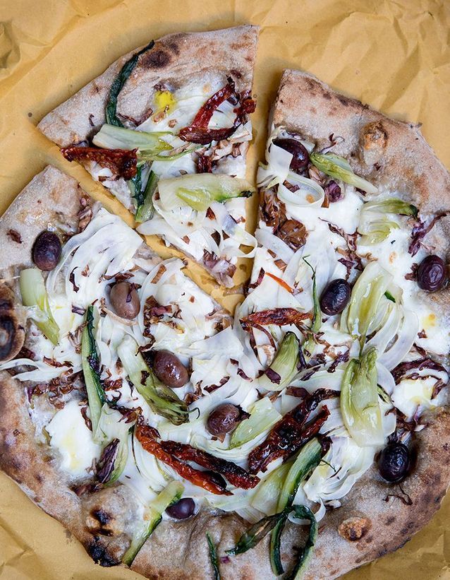 Pizza with fresh vegetables and wholemeal flour