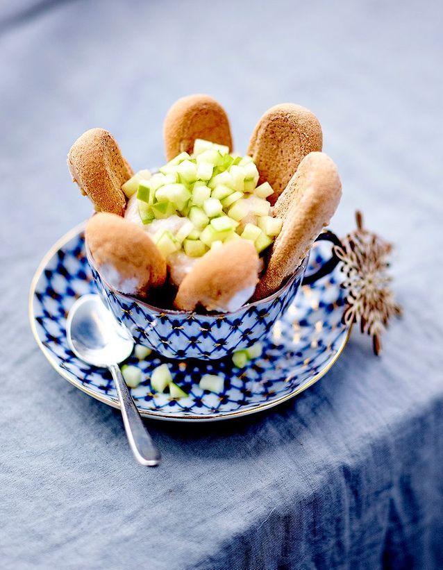 Charlottines with candied chestnuts and tart apple