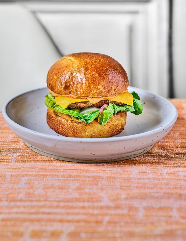 Spicy vegetarian burgers from Amaury Bouhours
