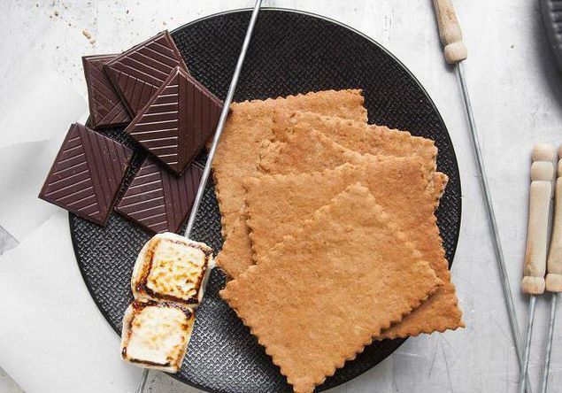 Roasted Marshmallows Sandwich