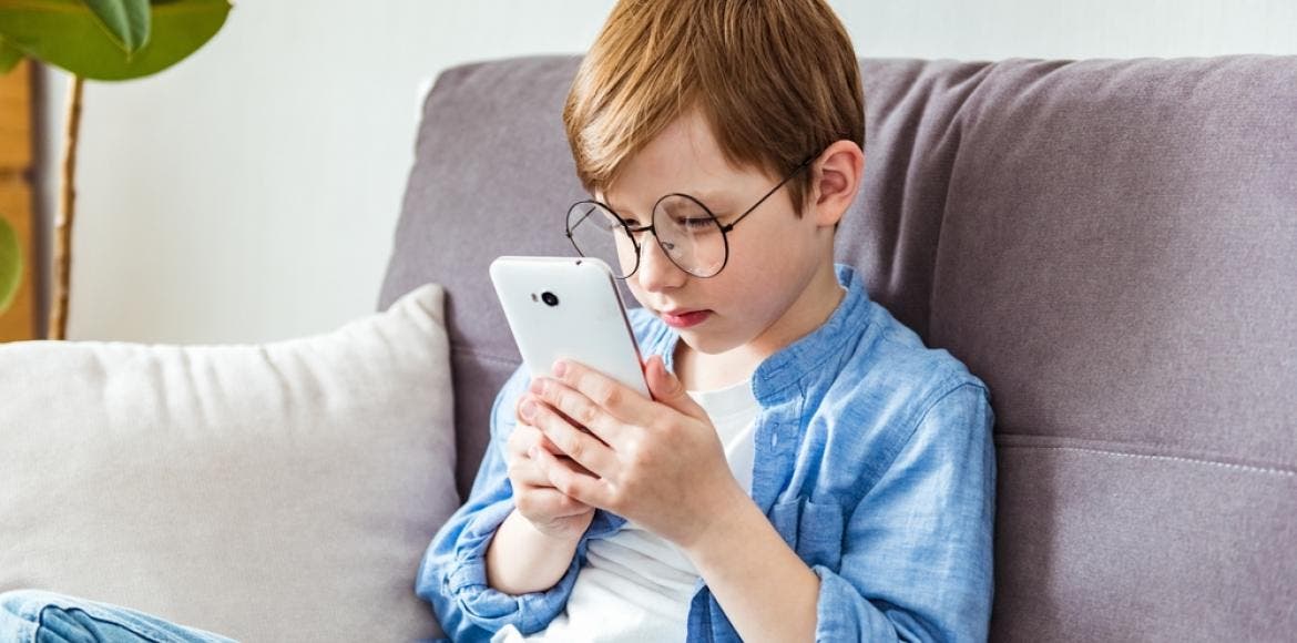 Towards an epidemic of myopia due to lack of outdoor activity