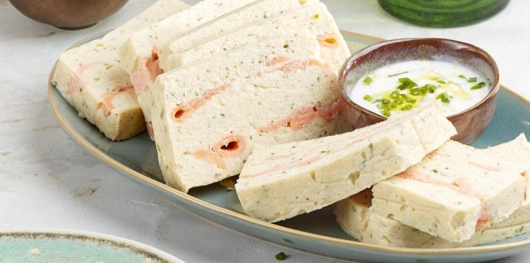 Fish terrine with lemon sauce


