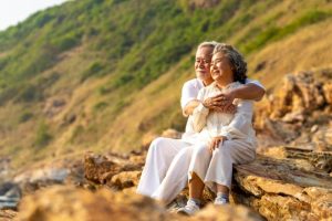 Aging more or less quickly: the role of place of life