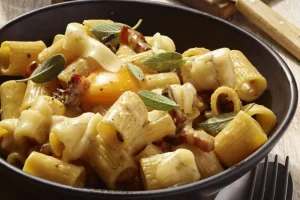 Carbonara pasta with Morbier AOP