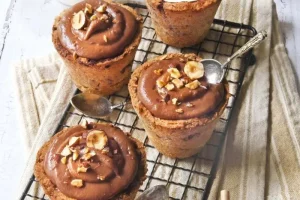 Chocolate cream cookie cups