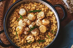 Risotto with porcini mushrooms and scallops
