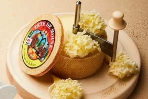 Tête de Moine: taste, production and tasting