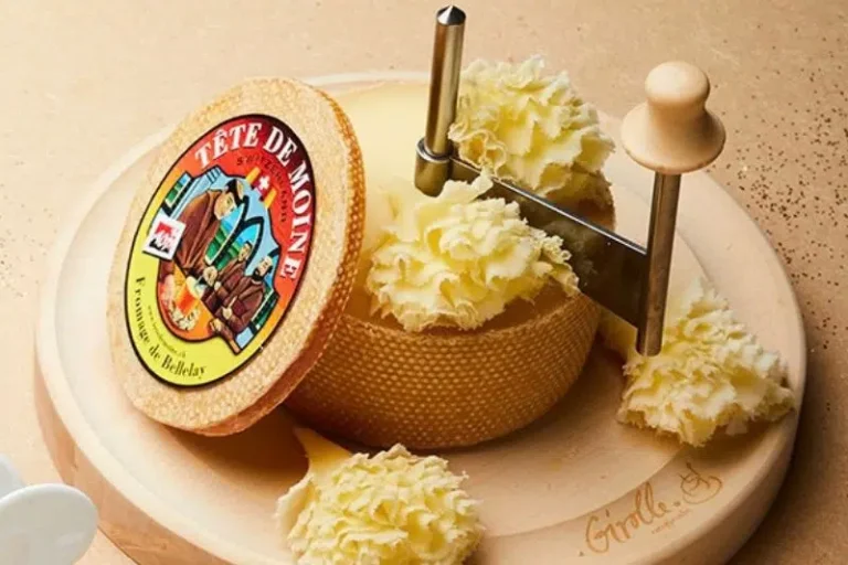 Tête de Moine: taste, production and tasting