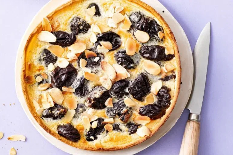 Amandine tart with Agen prunes