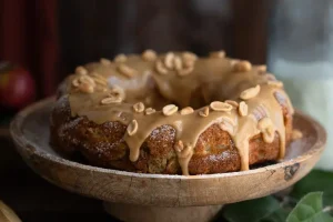 Apple fondant, salted peanut caramel