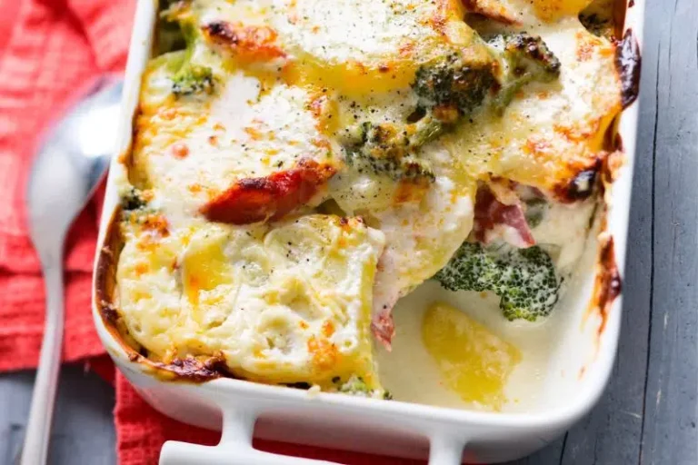 Potato and broccoli gratin with chorizo