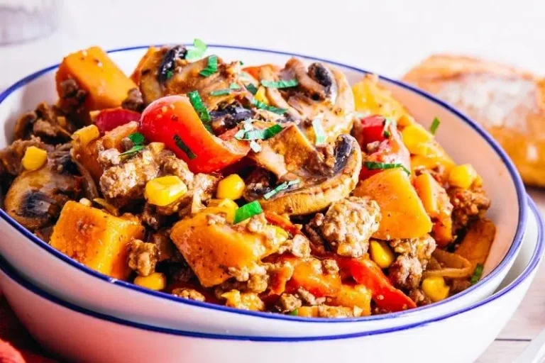 Pan-fried minced steak, sweet potato and mushrooms