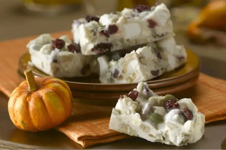 White chocolate, popcorn and cranberry crunchies
